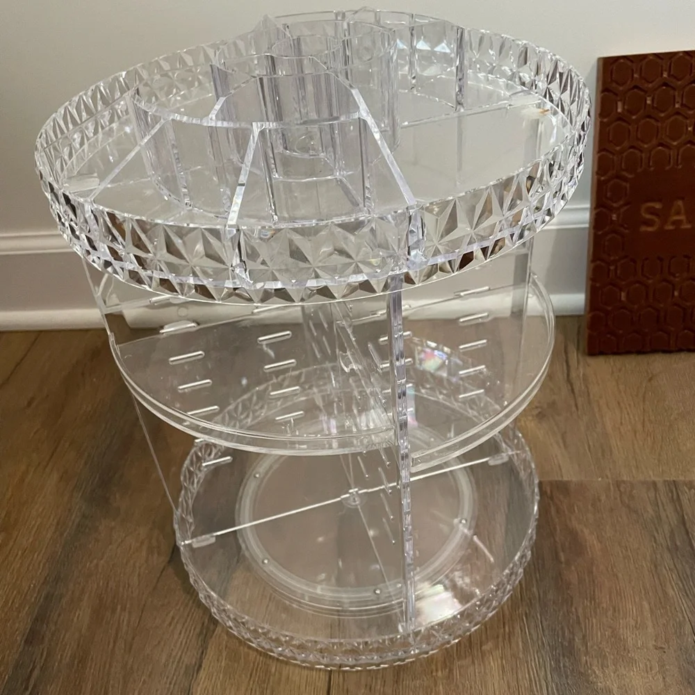 Makeup / bathroom organizer